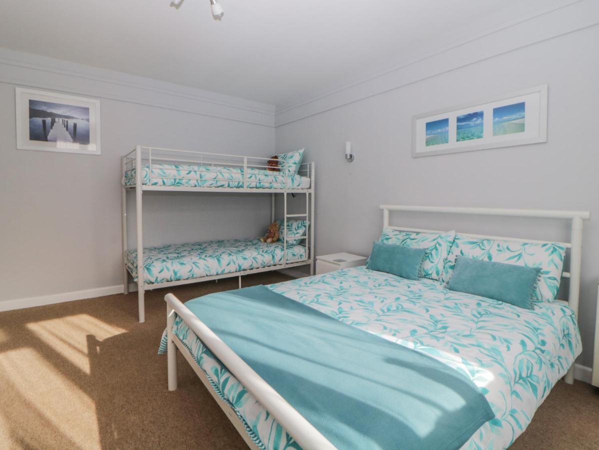 Devon Seaside Apartment Пейнтън Екстериор снимка