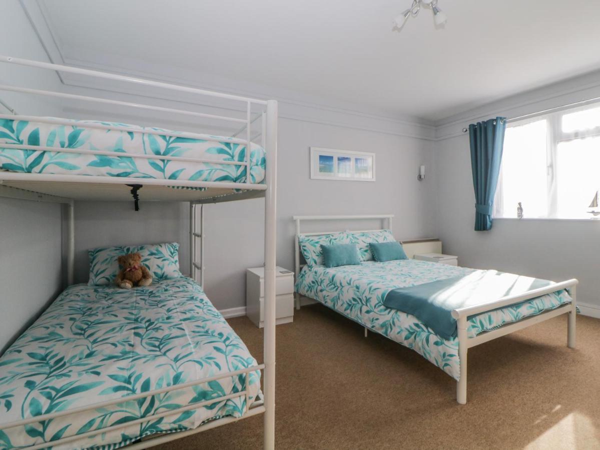 Devon Seaside Apartment Пейнтън Екстериор снимка