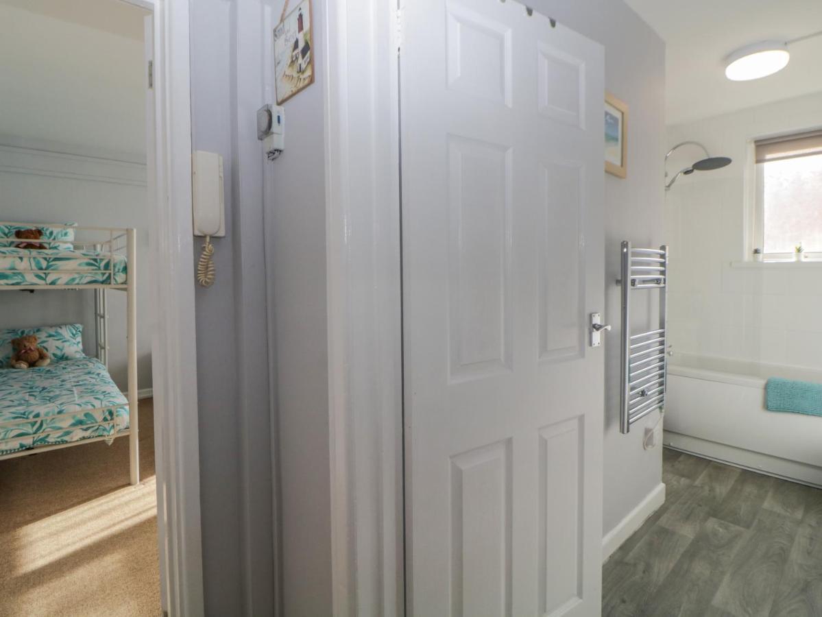 Devon Seaside Apartment Пейнтън Екстериор снимка